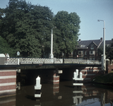 119361 Gezicht op de Bartholomeïbrug over de Stadsbuitengracht te Utrecht.